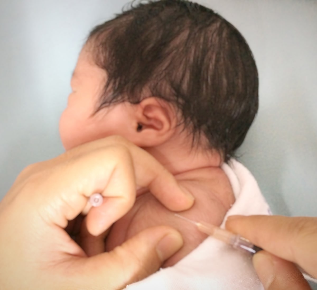 Blog Bambiboo - Kiedy i na co odbywa się pierwsze obowiązkowe szczepienie dziecka?